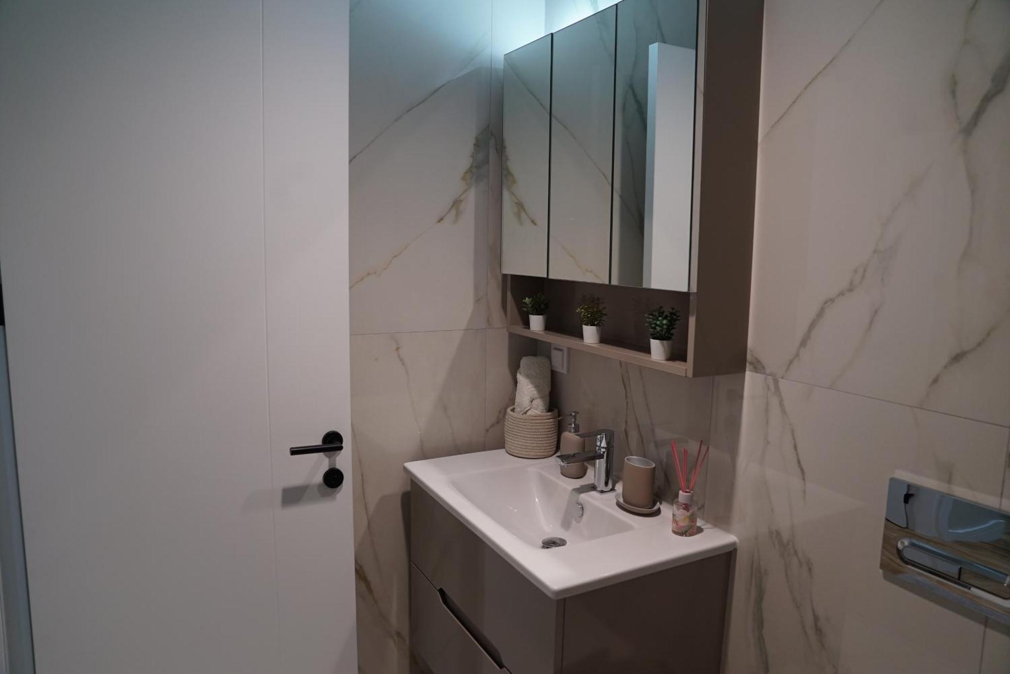 Diamond 72 Apartment , Skopje City - Center, Diamond Residences, Free Parking Екстер'єр фото