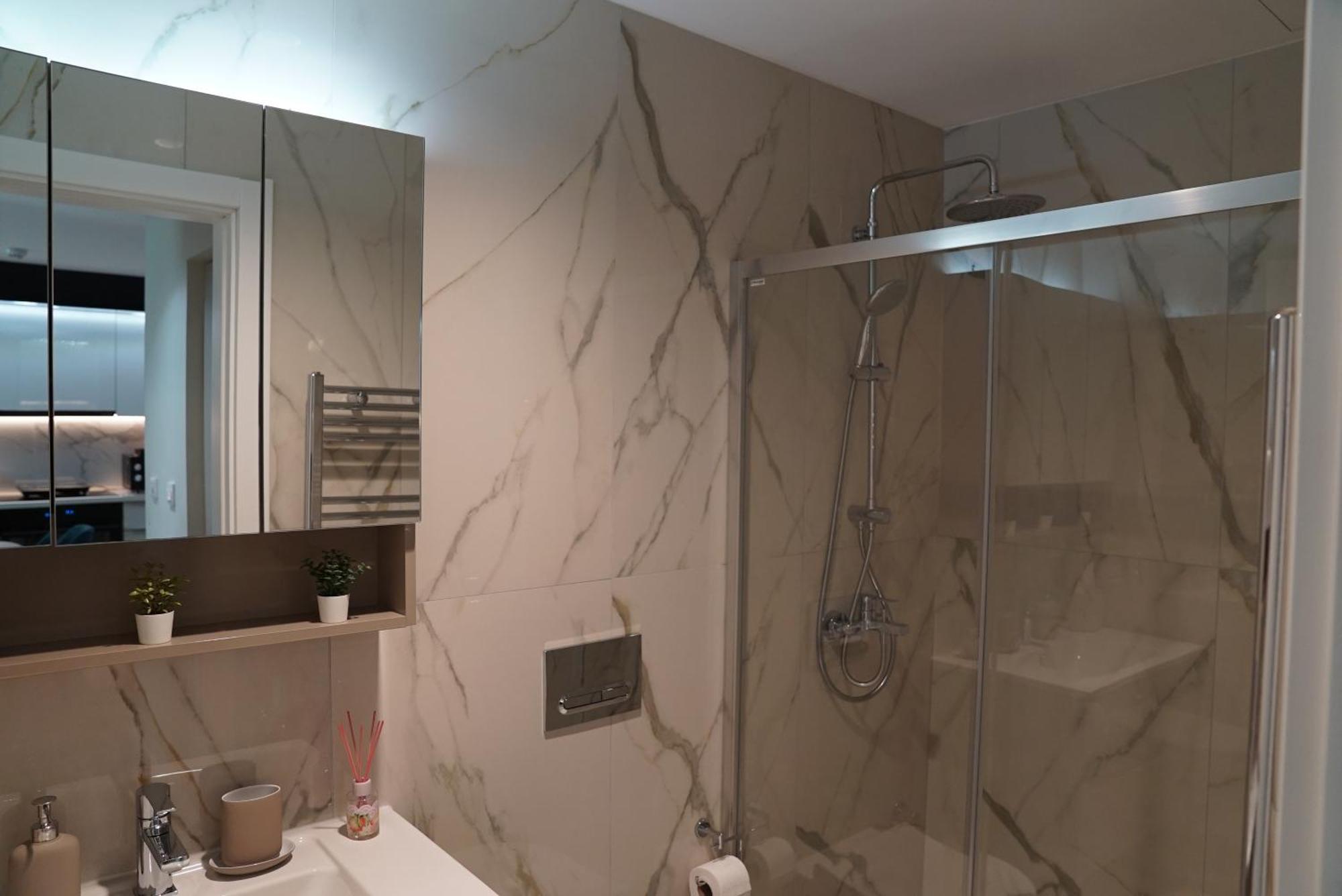 Diamond 72 Apartment , Skopje City - Center, Diamond Residences, Free Parking Екстер'єр фото